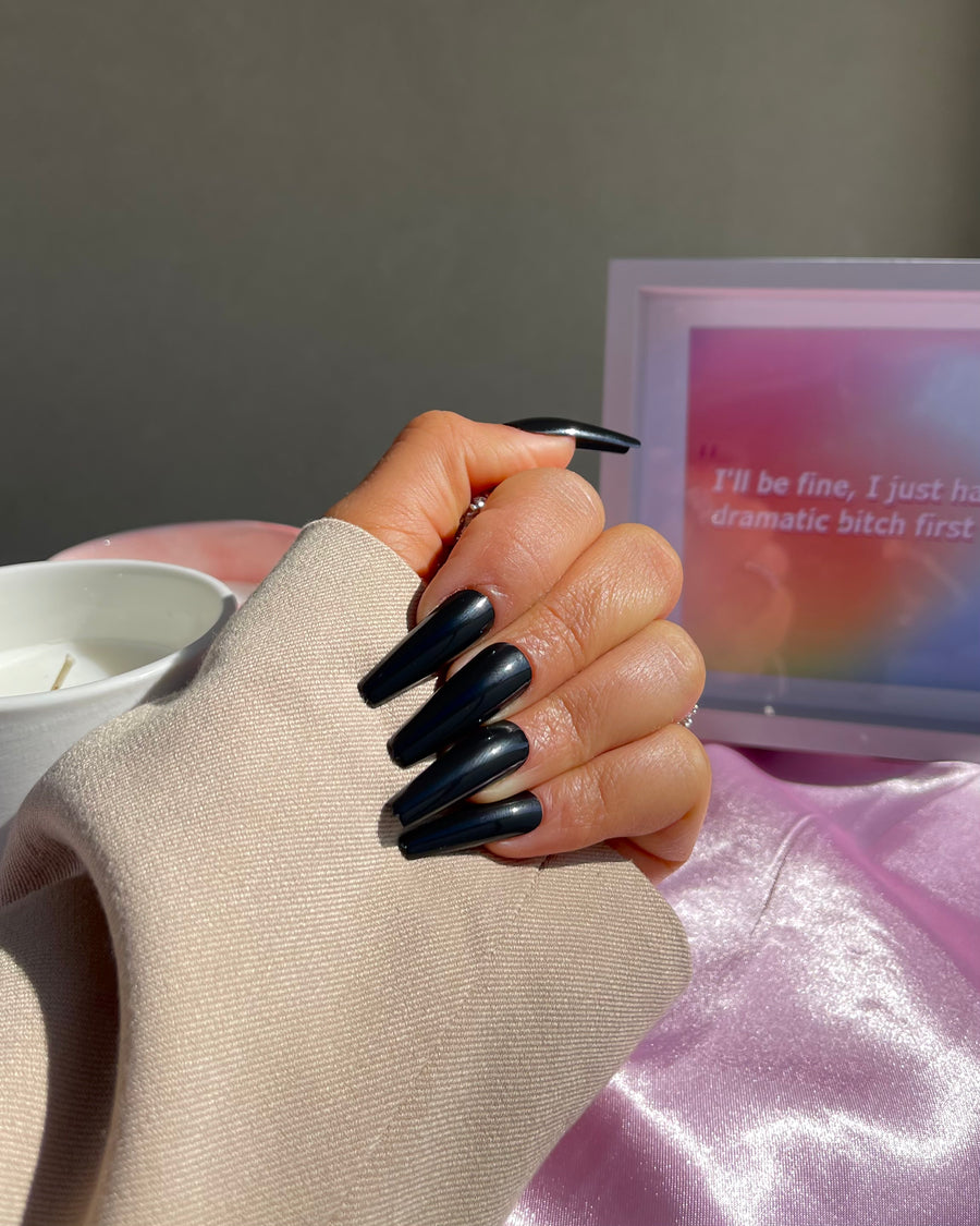 Noire // Basique