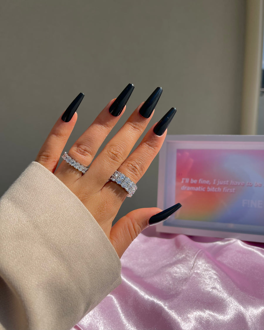Noire // Basique