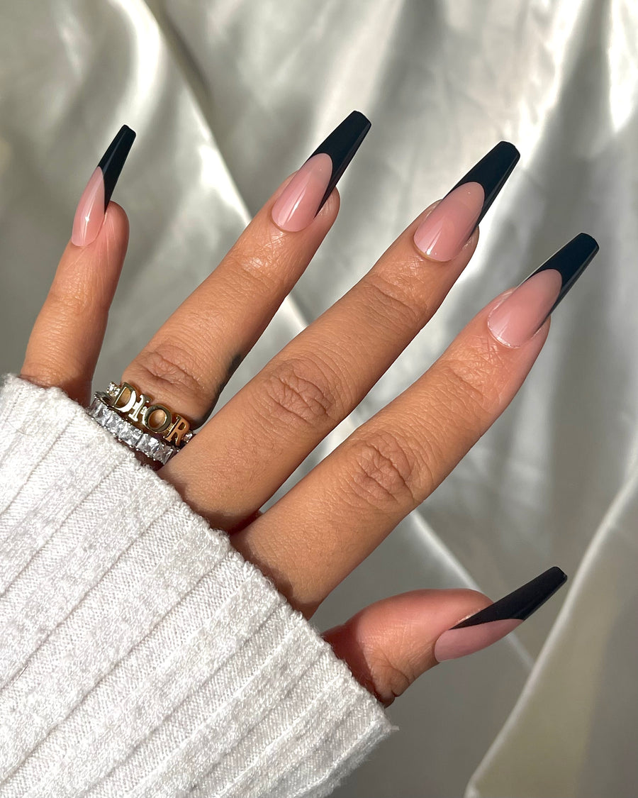 Black // French